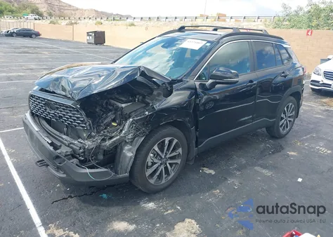 2022 Toyota Corolla Cross Xle z USA, uszkodzony, nr VIN 7MUDAAAG4NV020634